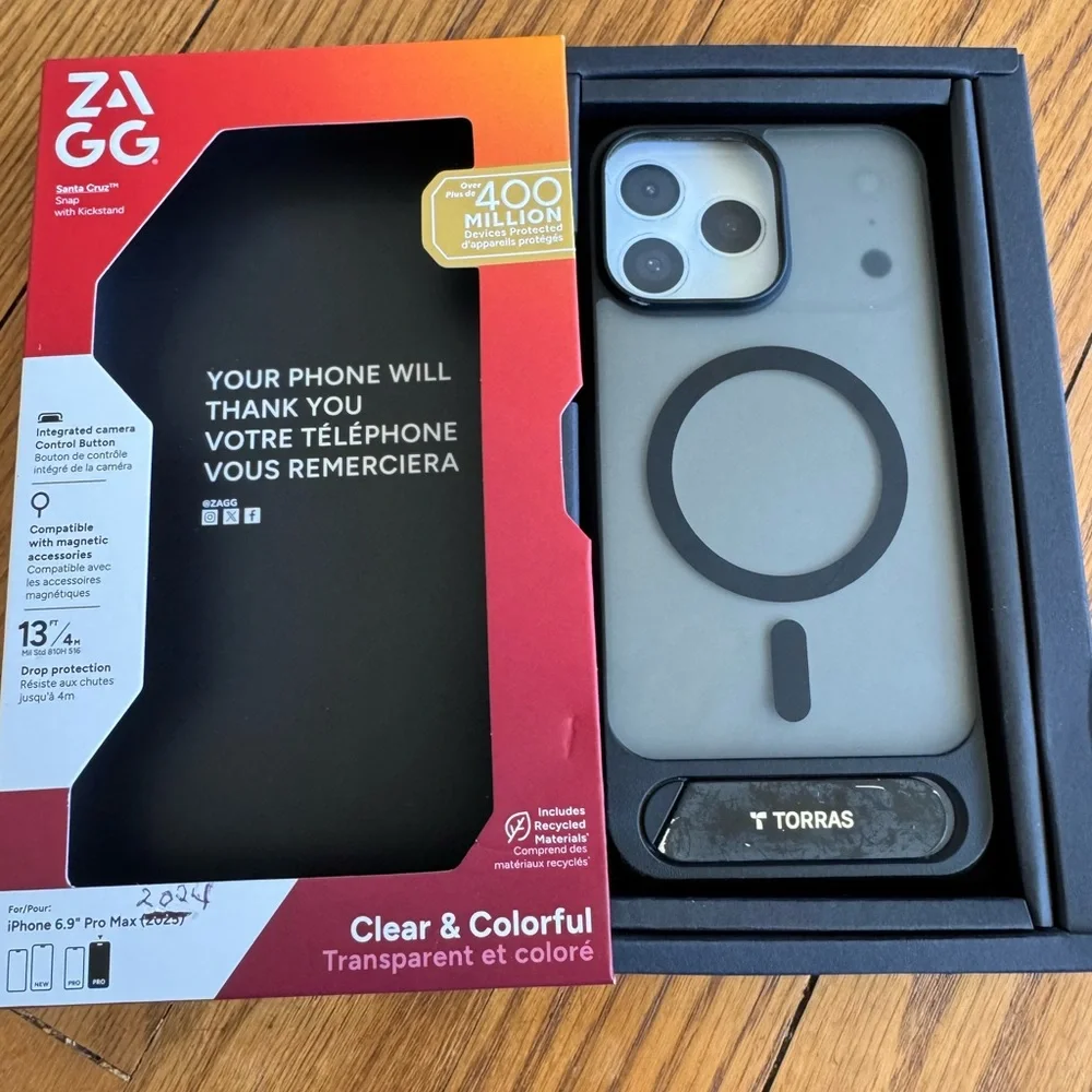 Zag Santa Cruz iPhone 16 case with kickstand